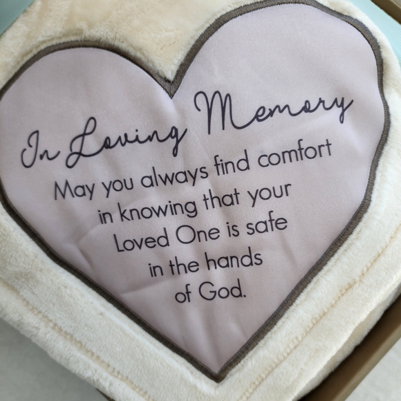 Sympathy Embroidery Gift In Loving Memory Cream Plush Heart Throw Blanket 50x60 - Picture 1 of 10